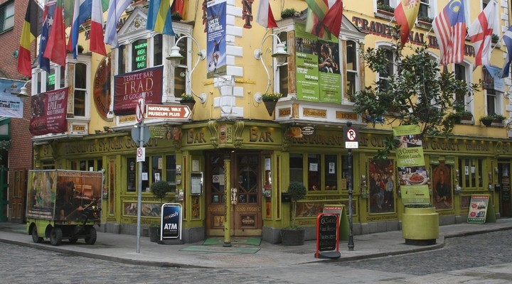een pub in Temple bar district Dublin