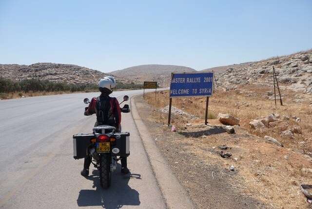 Met de motor door Syri�