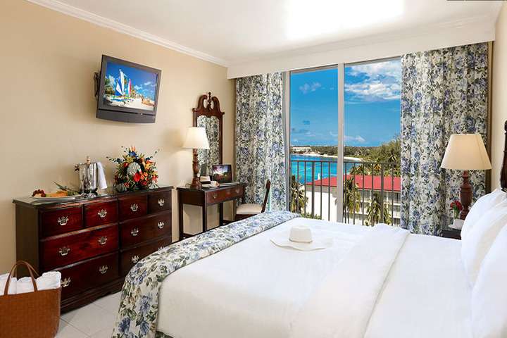 Ocean Front Room van 'Ocean Front Room'