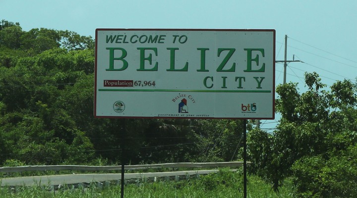 Welkomstbord Belize City
