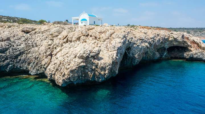 Agioi Anargyroi kerk op Cape Greco