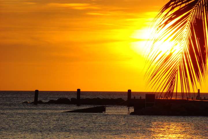 Ondergaande zon in Curaçao