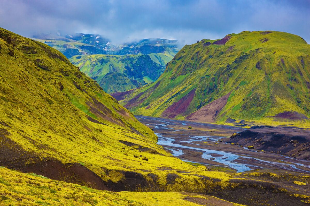 Bezoek de indrukwekkende Pakgil Canyon vanuit Vik