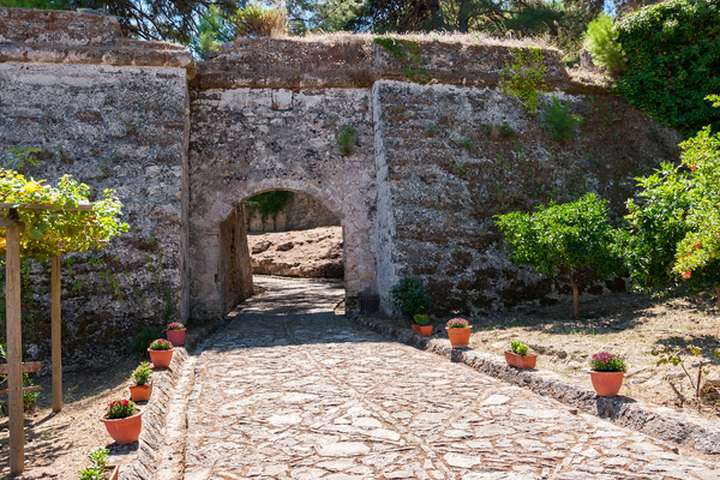 Weg naar Bohali Castle
