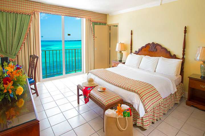 One Bedroom Ocean Front Suite van 'One Bedroom Ocean Front Suite'