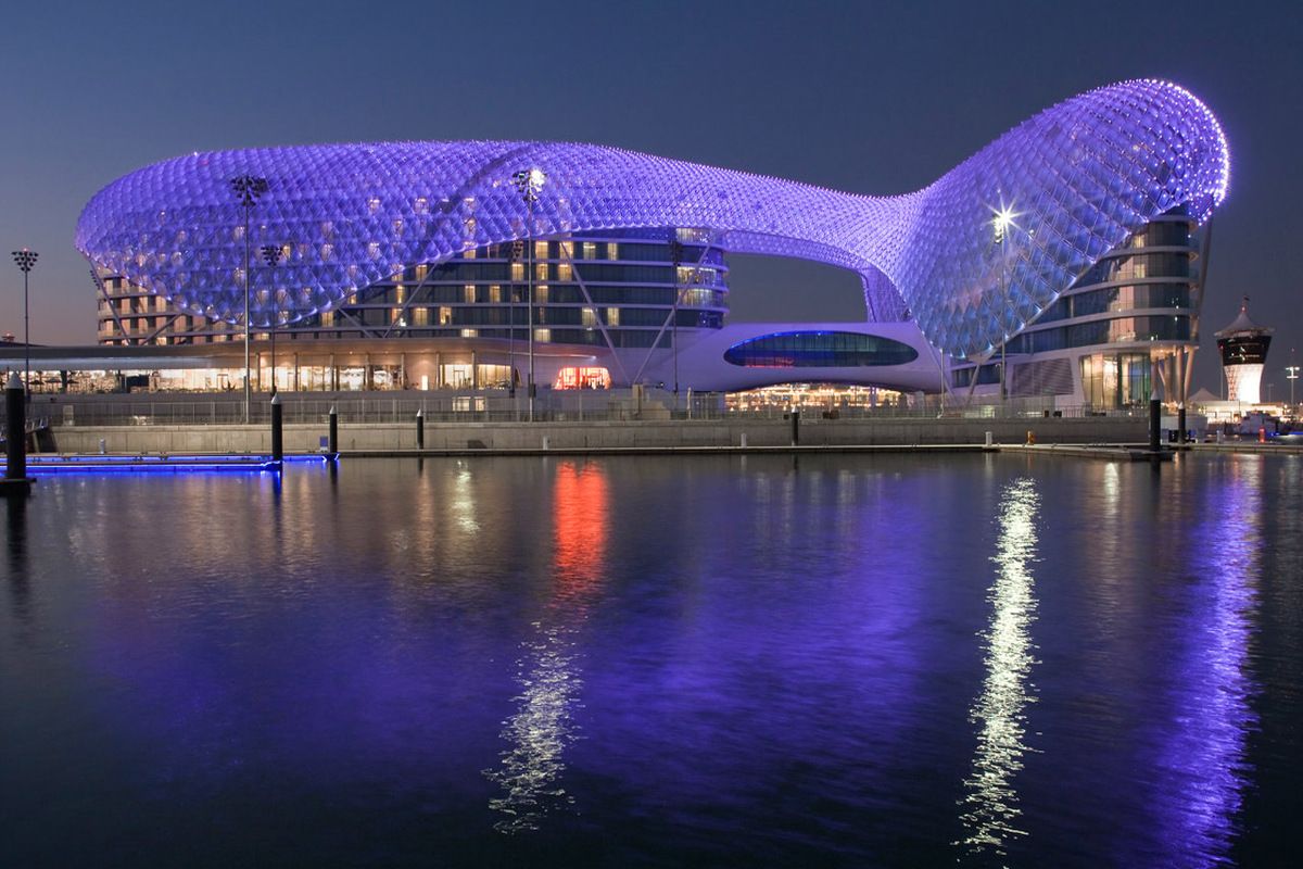 Yas Hotel Abu Dhabi luxe