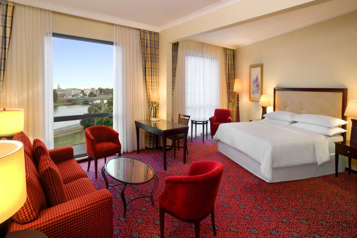 Een luxe suite in het Sheraton Kraków