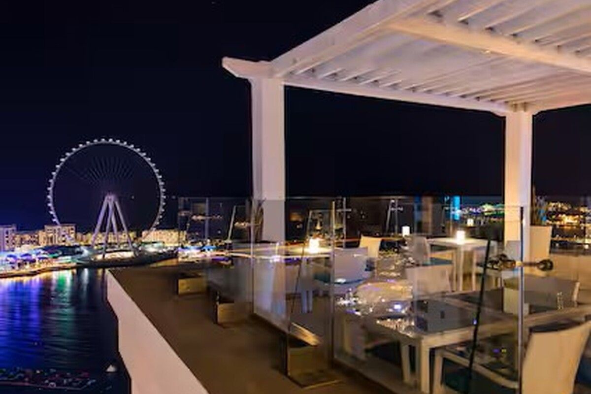 Uitzicht op de Ain Dubai