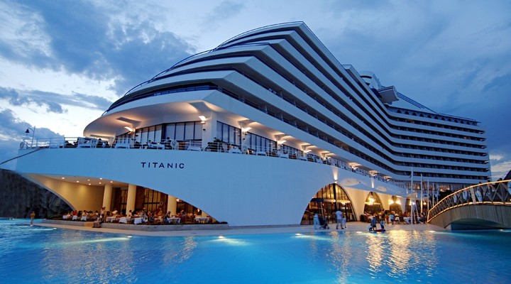 Hotel Titanic Resort