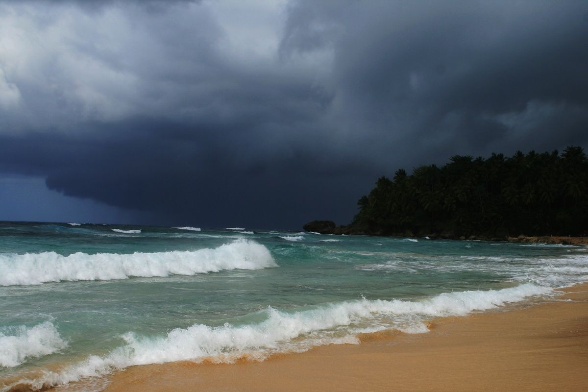 Donkere wolken boven de Dominicaanse Republiek