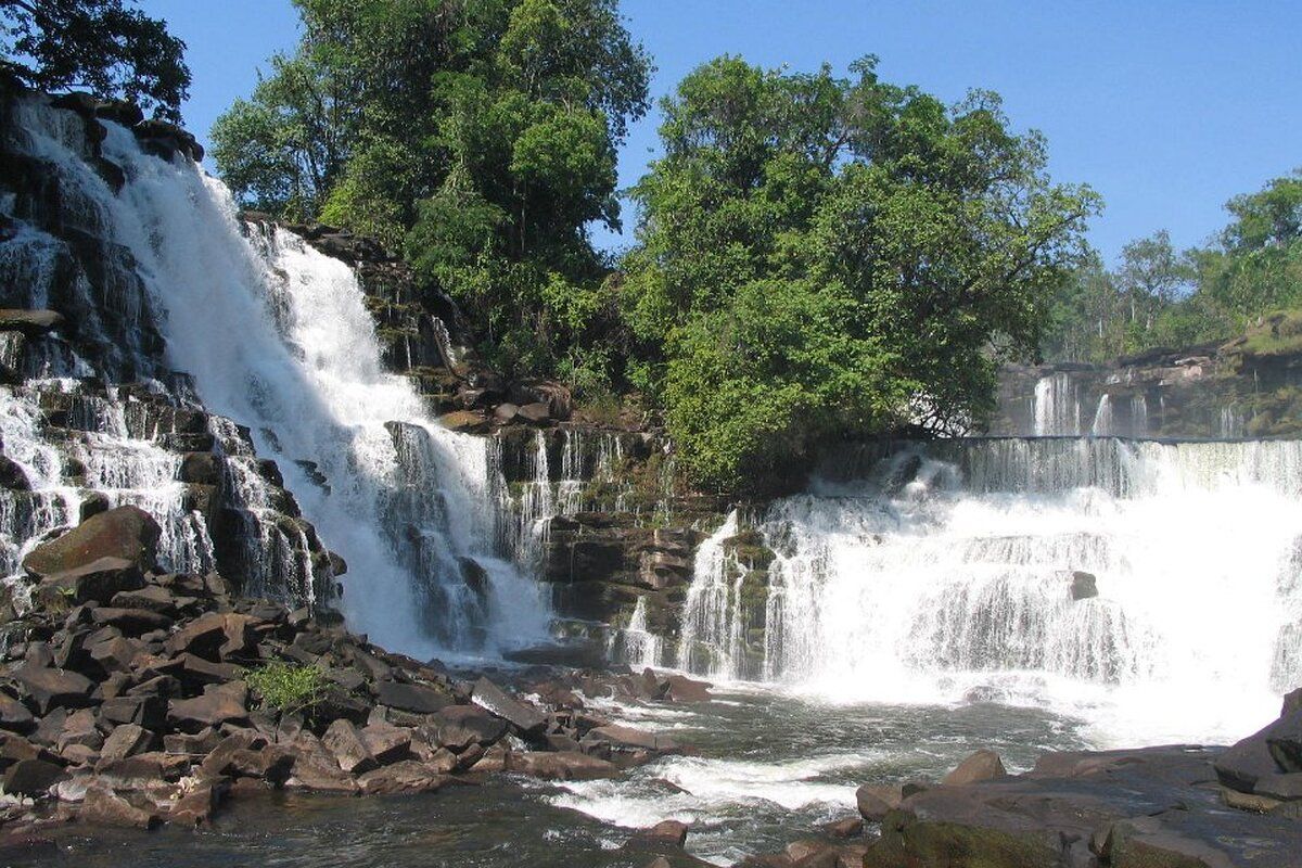 Kabweluma Falls