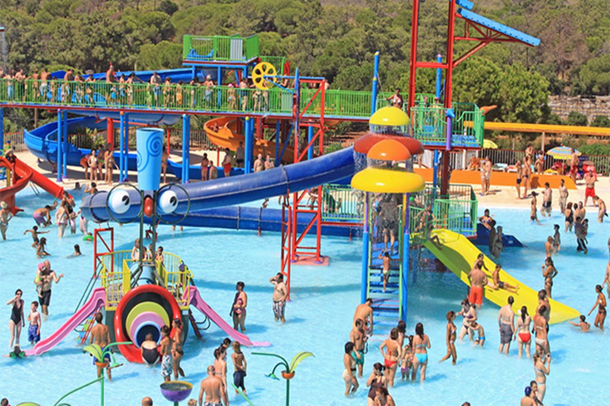 Zwembad Hotel Aquashow Park