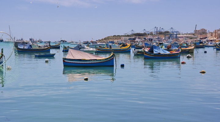 Traditionele vissersbootjes in Marsaxlokk