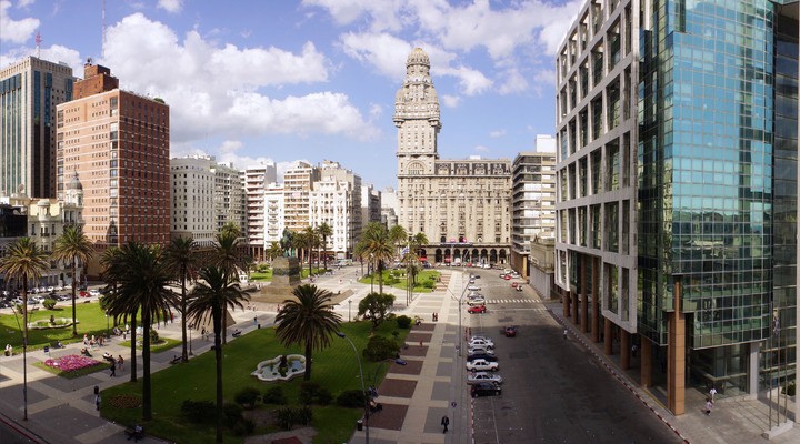 Plaza Independencia, Montevideo