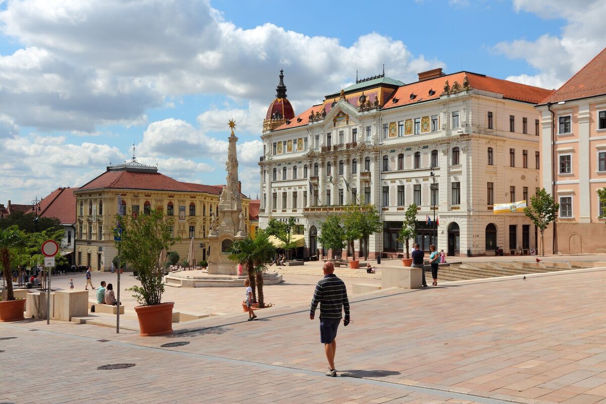 Straatbeeld Pecs, Hongarije