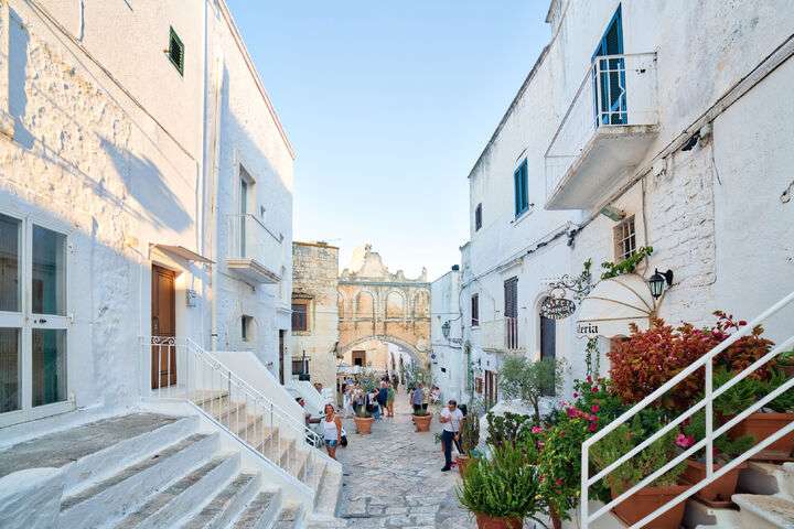 Een van de vele leuke straatjes in Ostuni