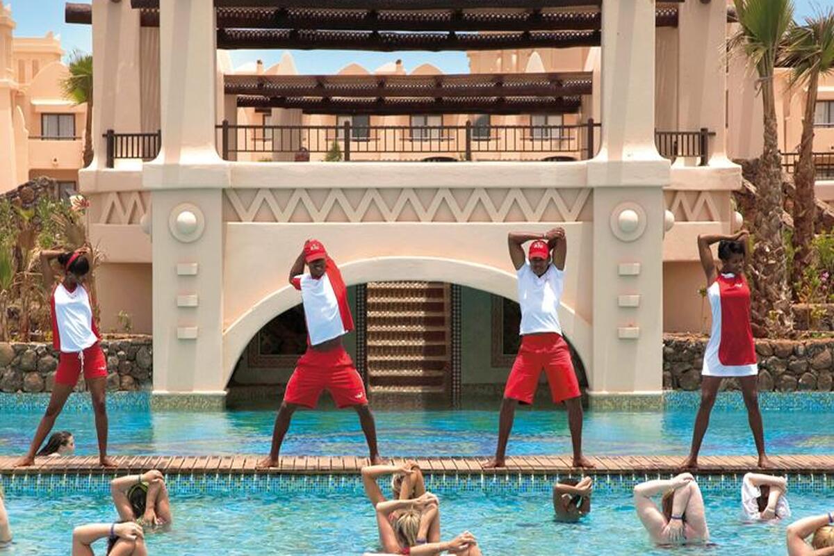 Animatie bij het zwembad