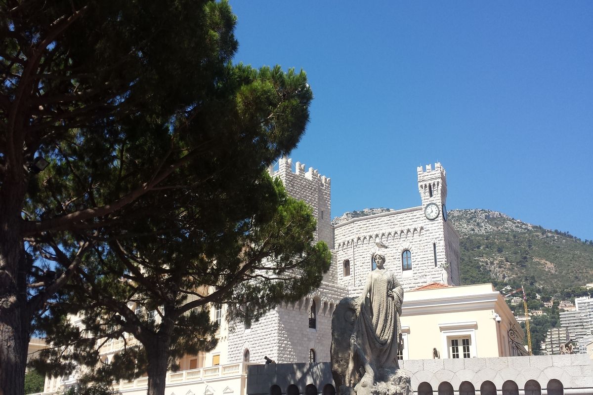 Een van de mooie gebouwen in Monaco