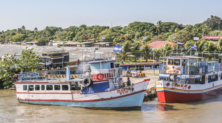 Bootjes San Jorge pier, Nicaragua