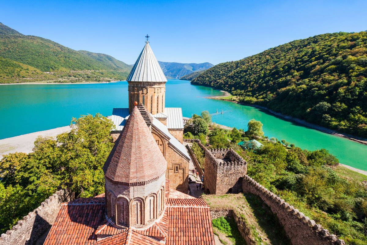 Ananuri aan het stuwmeer 