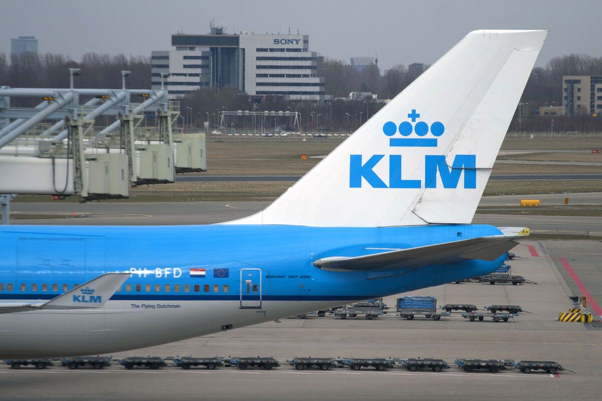 Vleugel van KLM vliegtuig