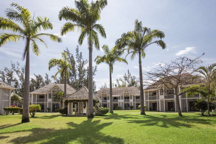 De kamer zijn omgeven door prachtige tuinen