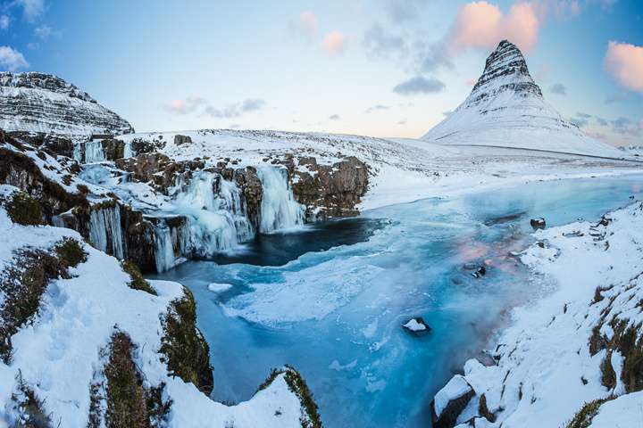 Kirkjufell in de winter