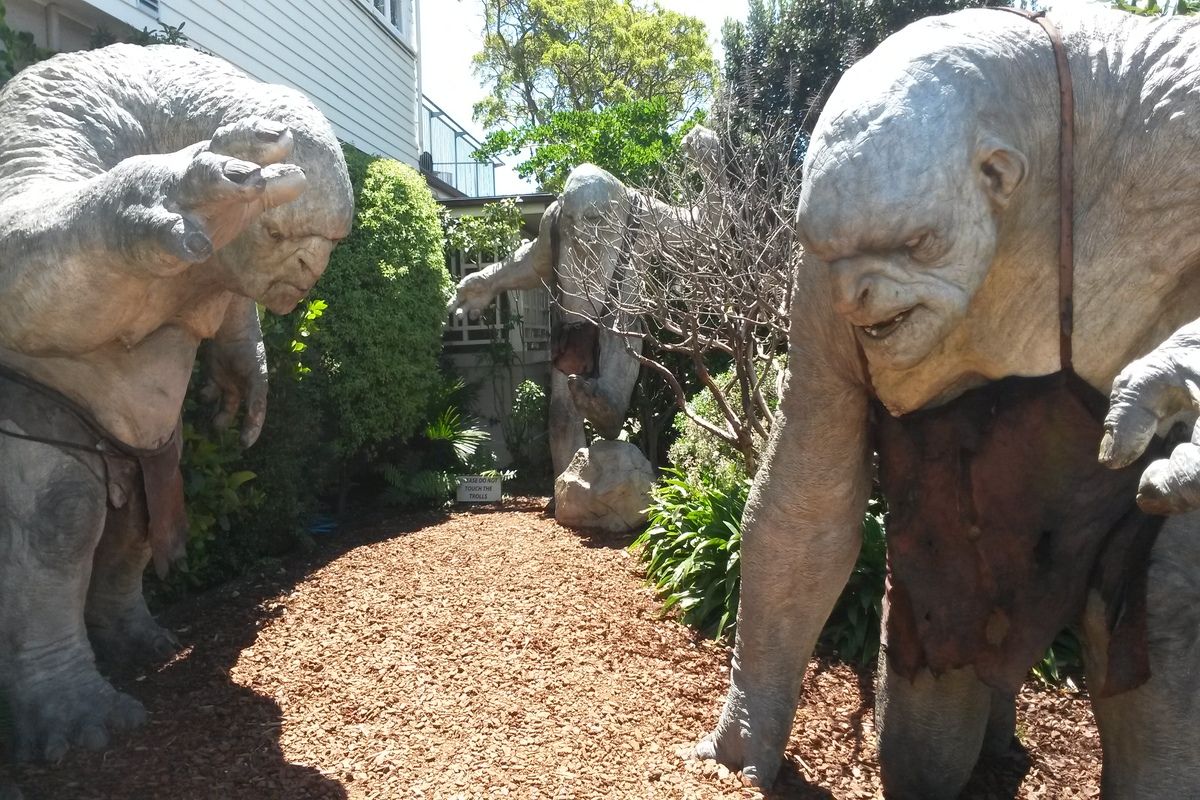 Trollen in de voortuin van Weta