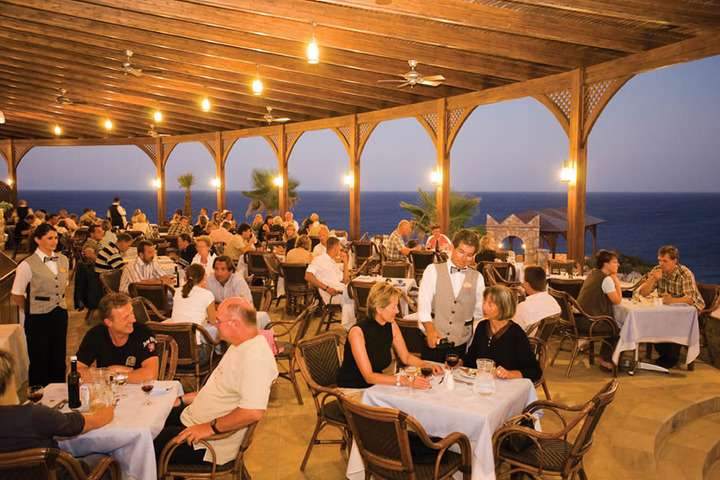 Restaurant Kalithea Horizon Hotel