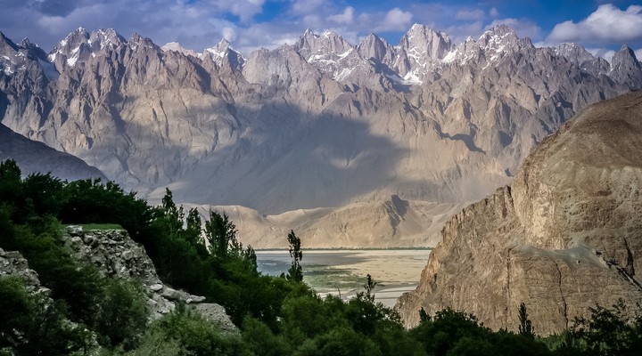 Het prachtige berglandschap van Pakistan