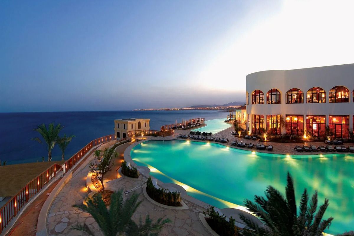 Reef Oasis Blue Bay Resort