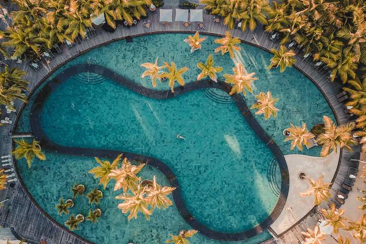 Het zwembad van boven