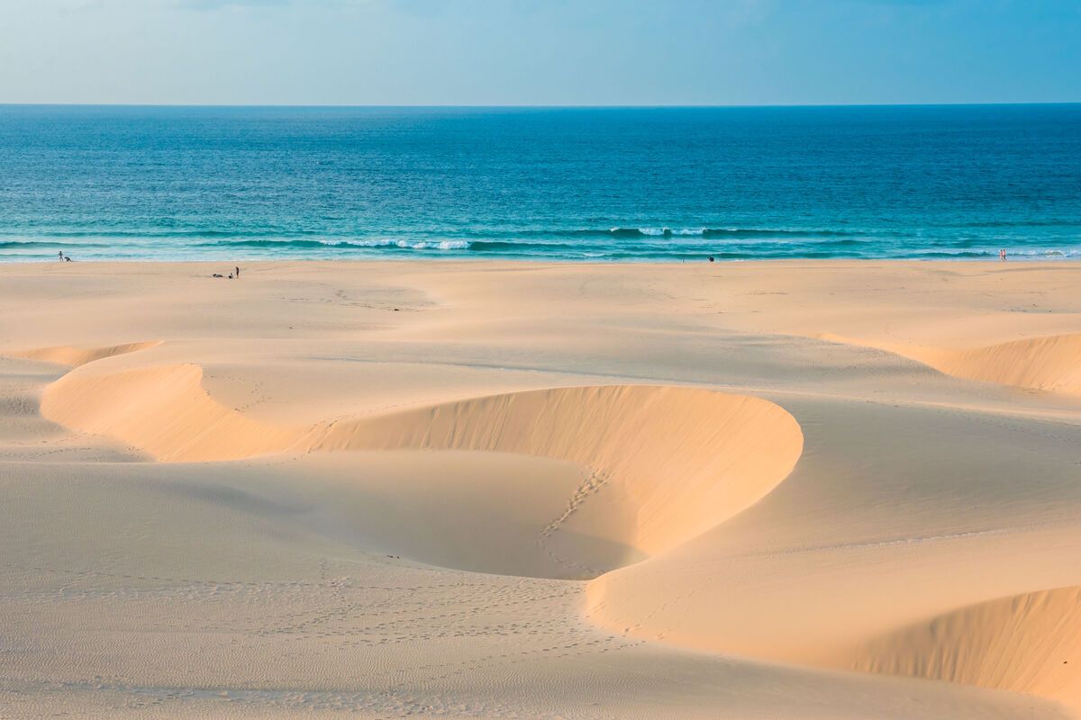 Zandduinen op het Chaves strand op Boa Vista