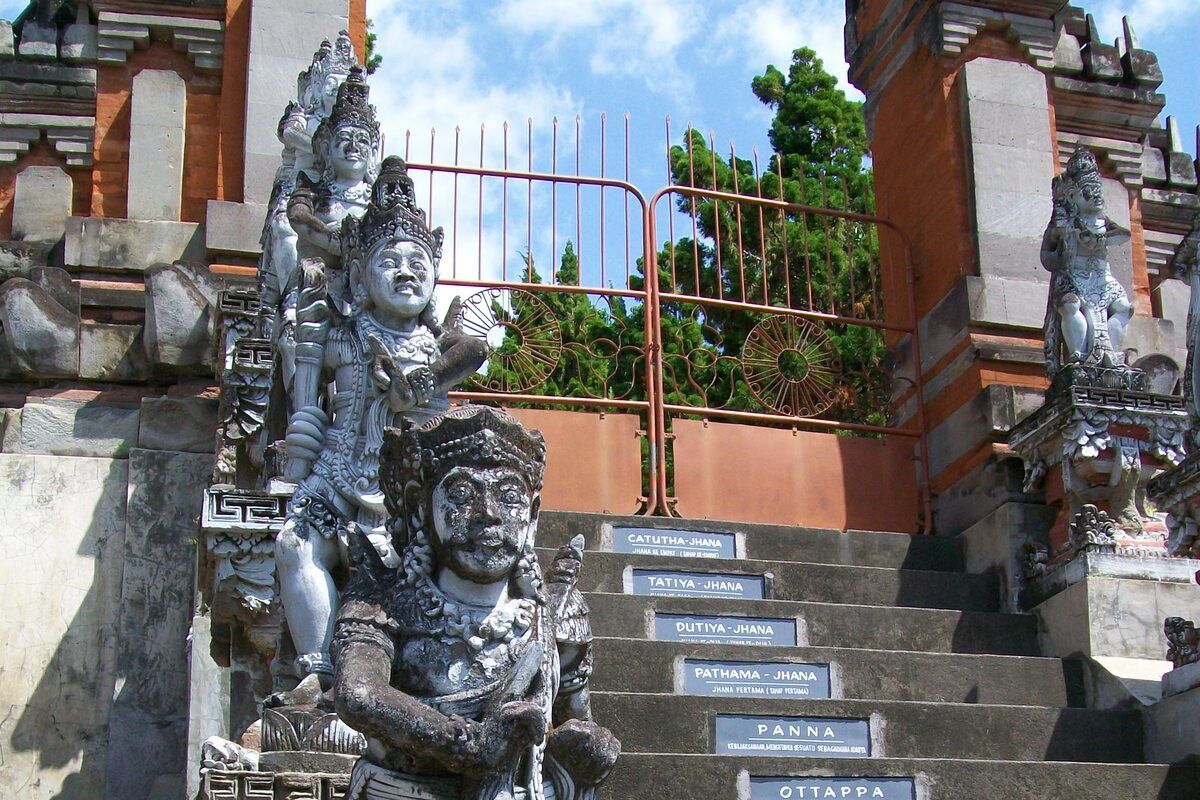 Ingang boeddhistische tempel