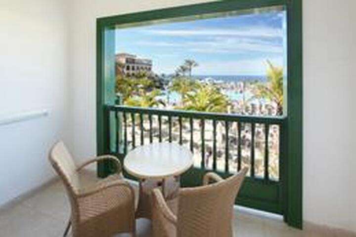 het balkon van '2-persoonskamer'