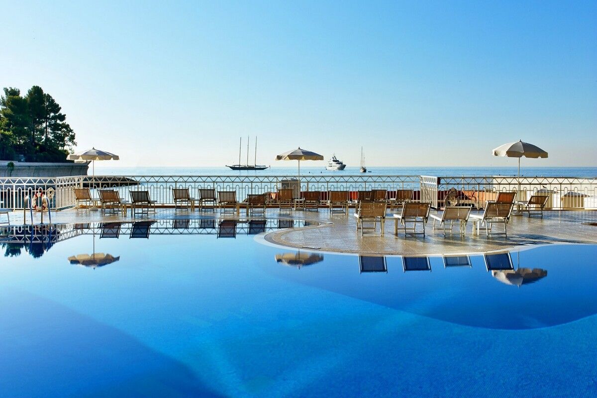 Le Meridien Beach Plaza