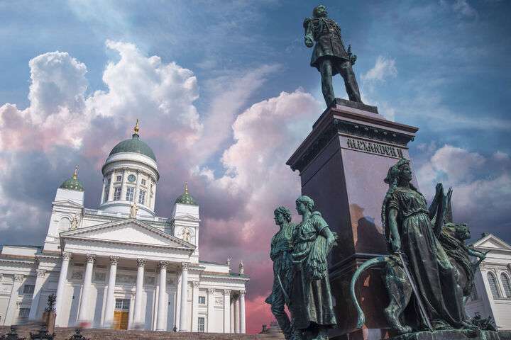 De Witte Dom op het Senaatsplein