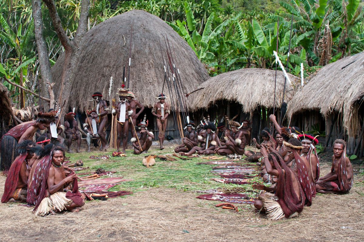 Een inheemse stam in Papoea-Nieuw-Guinea