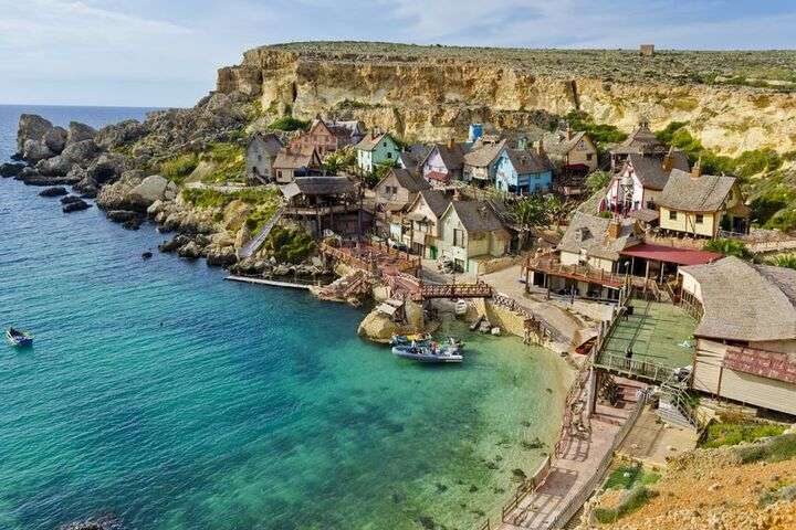 Popeye Village is een beroemd filmdorpje op Malta