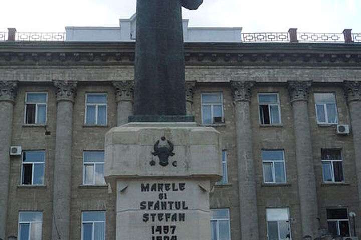 Monument Stefan Cel Mare