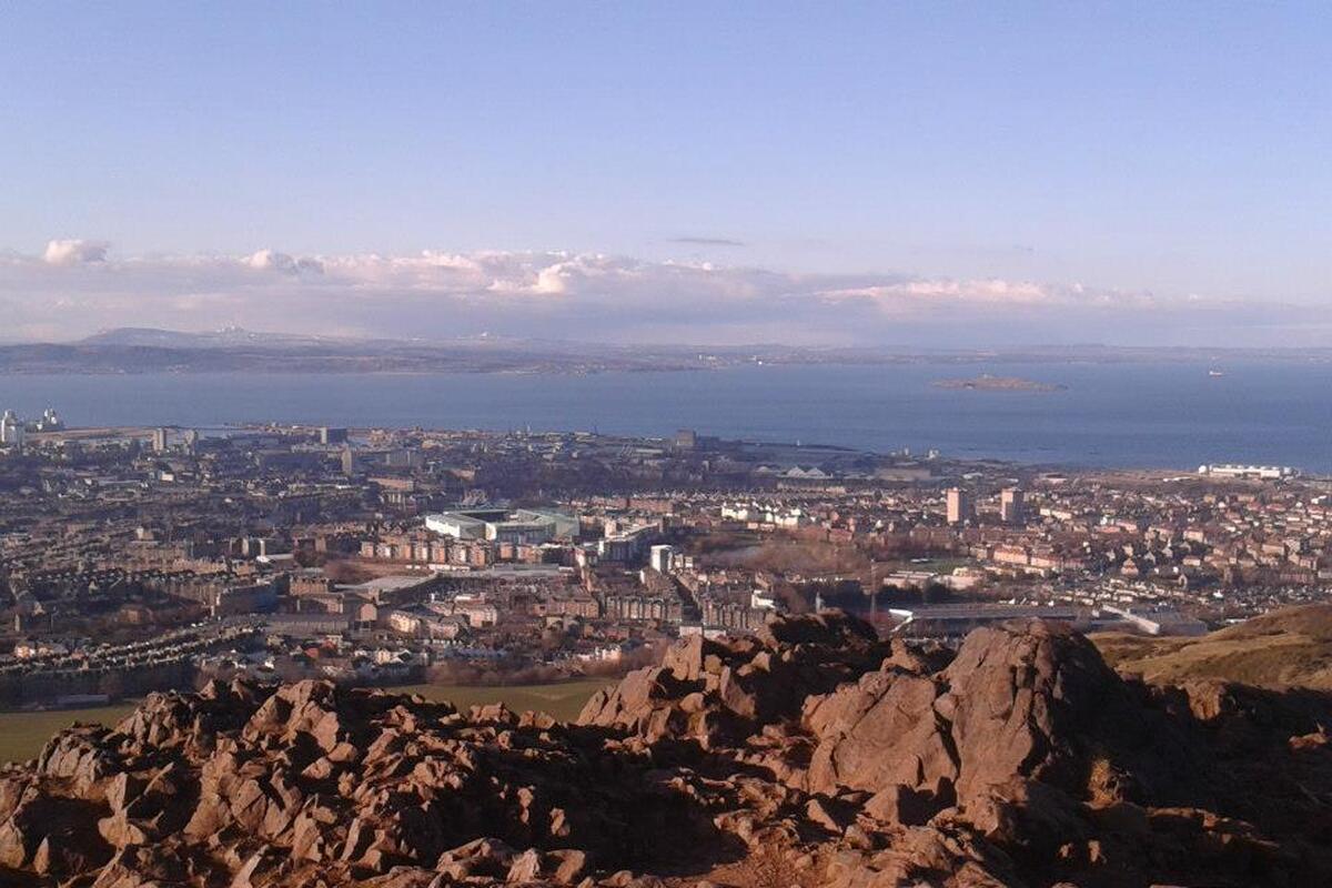 Uitzicht vanaf Arthur's Seat, Edinburgh, Schotland