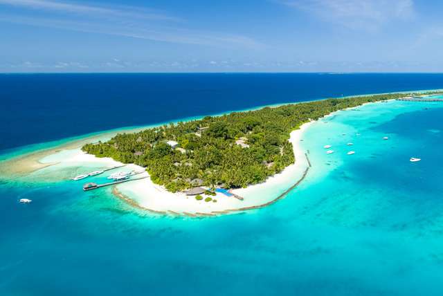 Kuramathi Island Resort