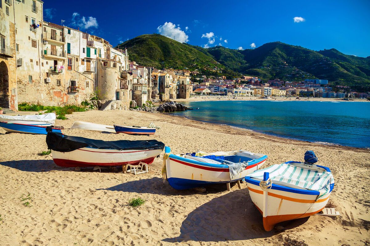 Het strand van Cefal&ugrave;