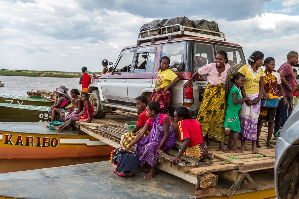 Onderweg naar Bekopaka