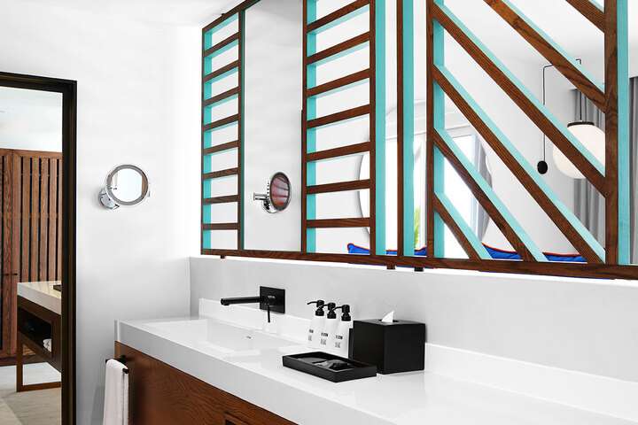 On Beach van 'On Beach'