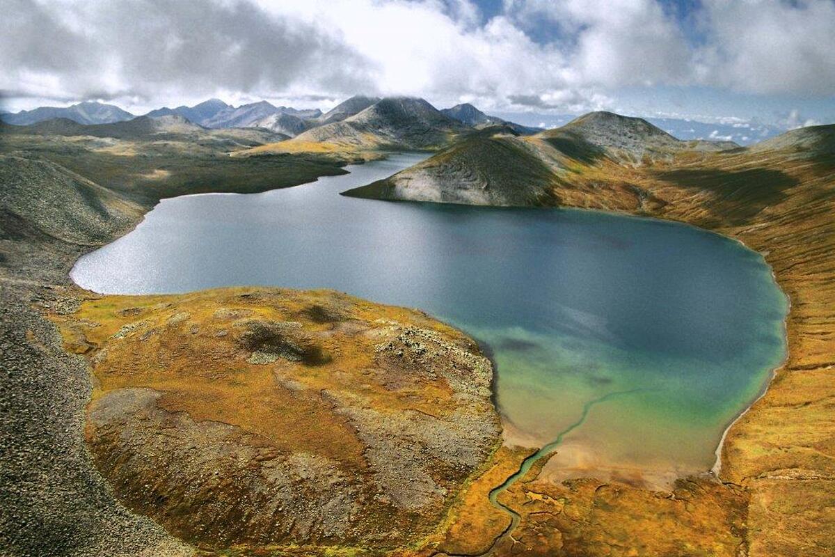 Keli Lake, Georgi�