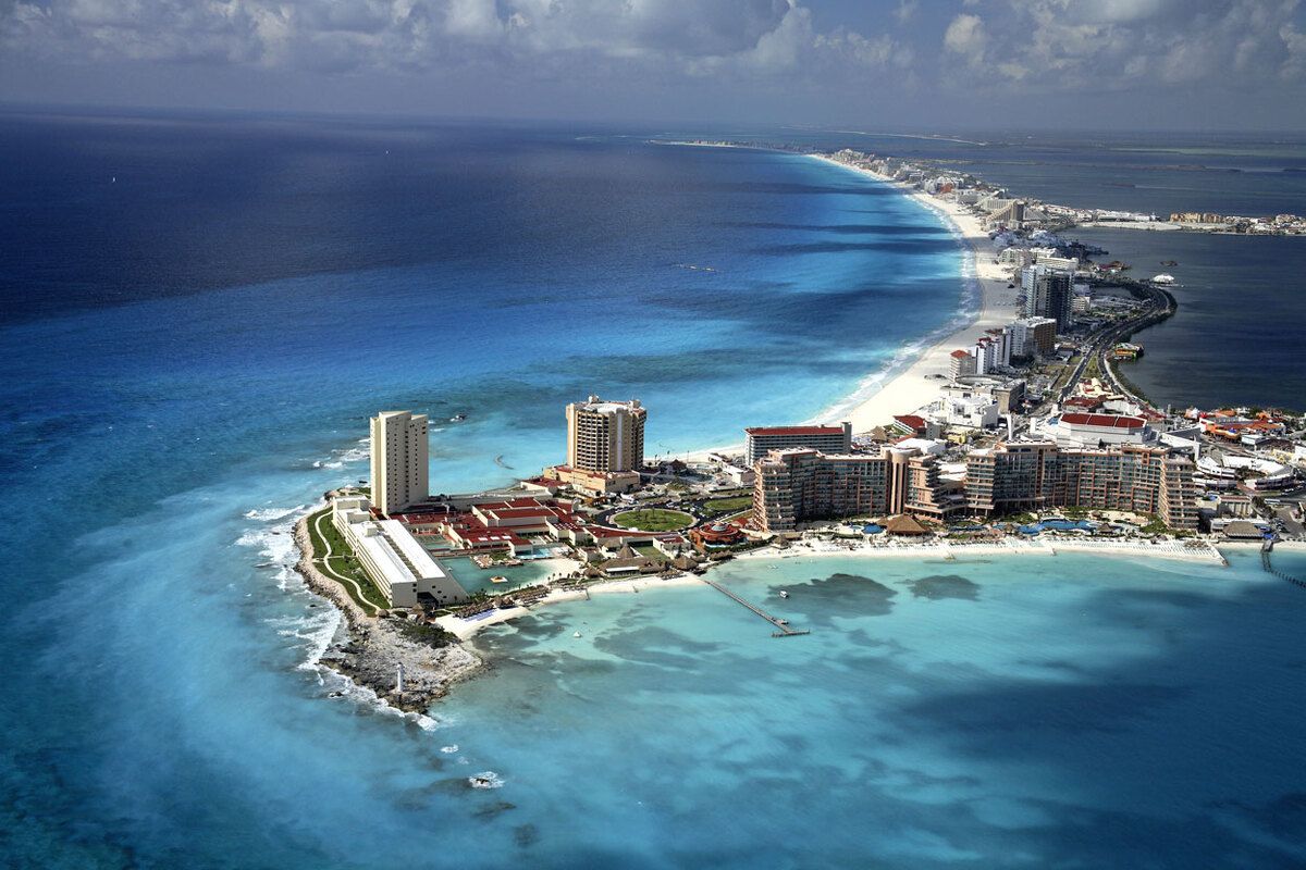 Een hotel in de lagune van Cancun