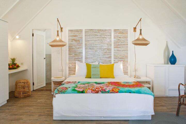 Beach Pavillions van 'Beach Pavillions'