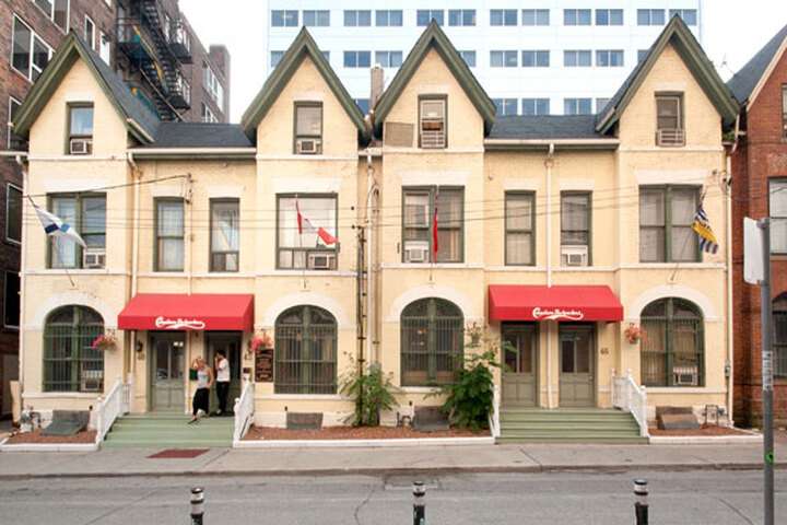 Canadian Backpackers Inn