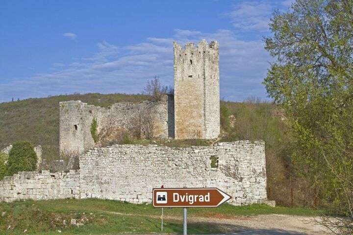Ruines van Dvigrad, Kroatie